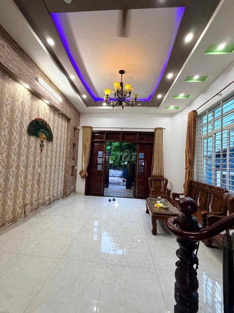Two-thirty Phạm Văn Chiêu house. Six-foot-five-two-million bedrooms.