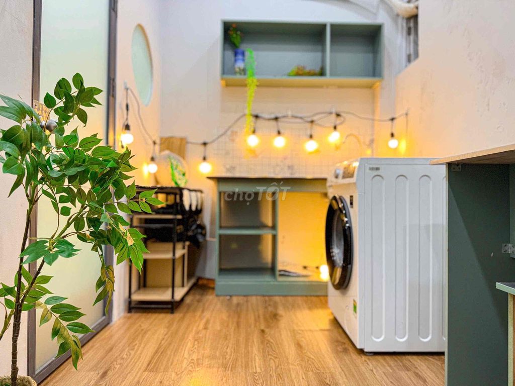 Two bedrooms, one bathroom in Li, free of Car Three.