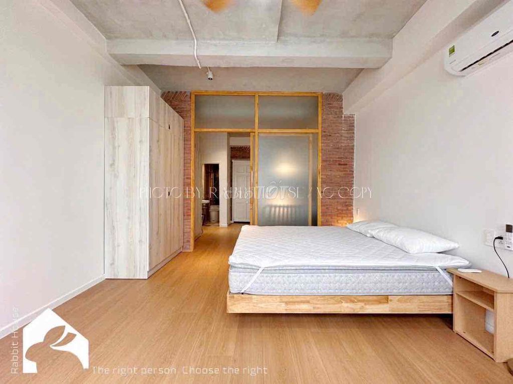 The apartment rents the kitchen 40 meters full of furniture near Phú Nhuận.