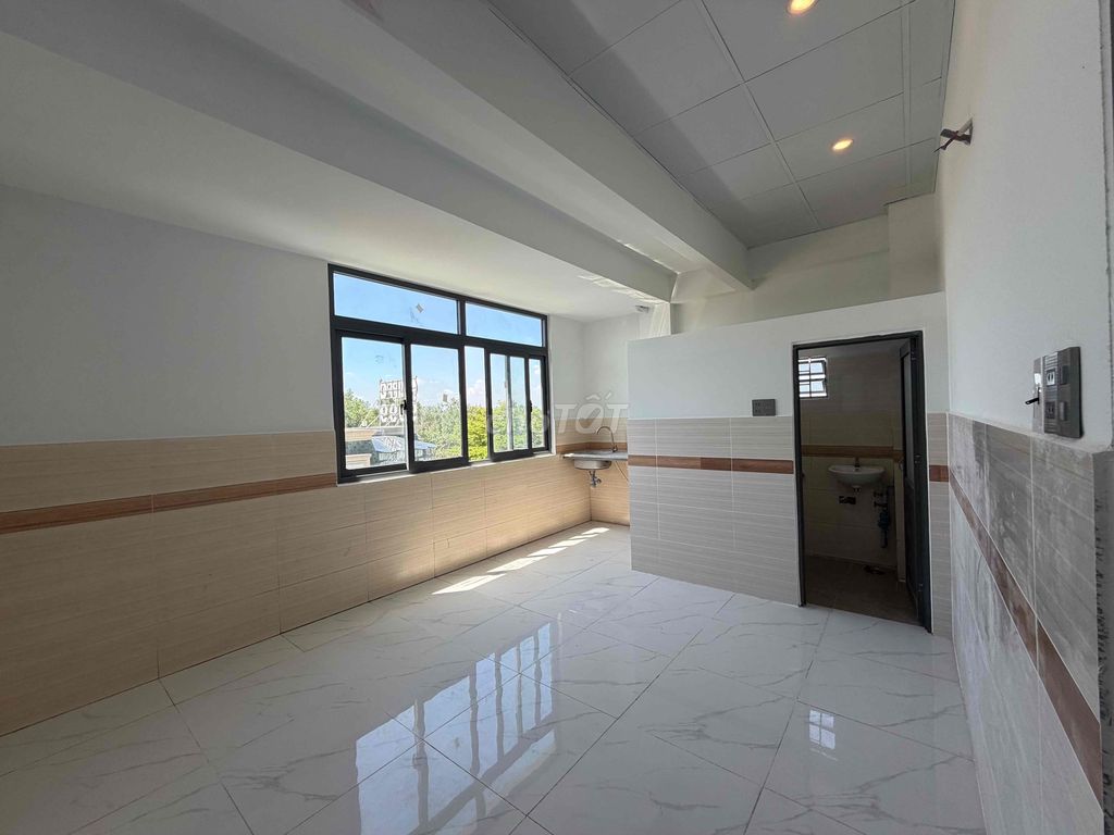 We'll rent a room for 3 million.