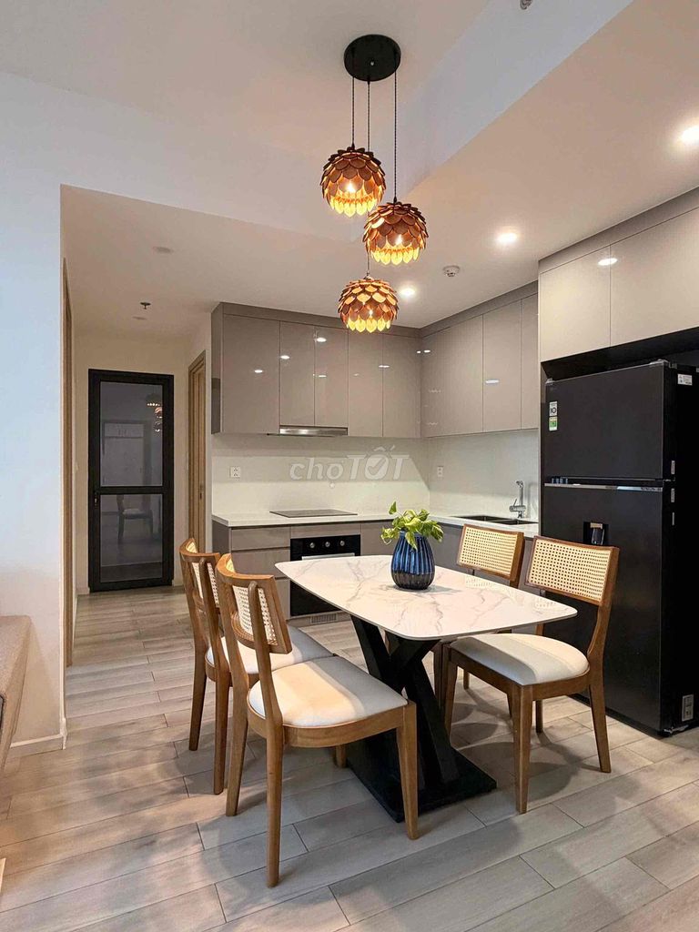 Rent a two-room Masteri Centre Point vhgp Full high-end interior