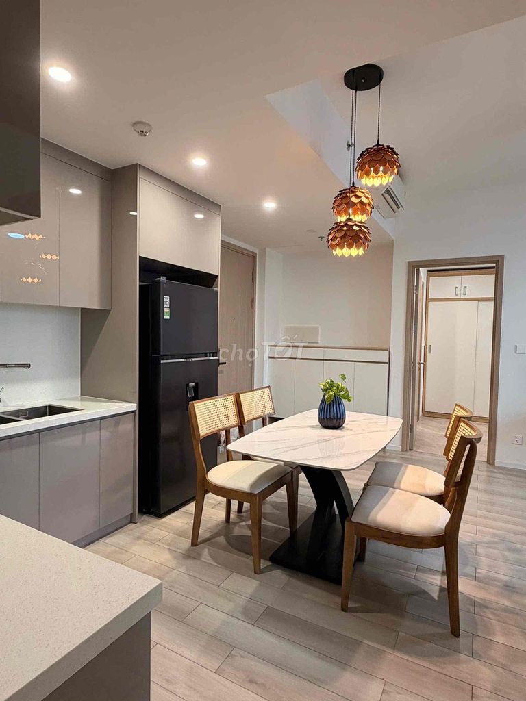Rent a two-room Masteri Centre Point vhgp Full high-end interior