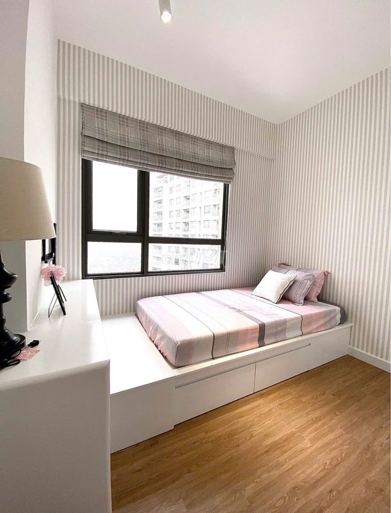 The top three bedroom 8 plus Trường Chinh costs 1.5 million a month.