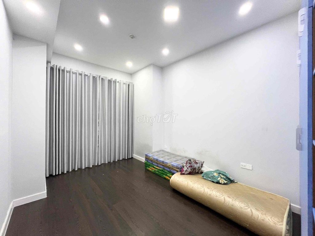 Rent Orchard Garden 3 bedrooms 2 basic interior toilets near the airport 20 million