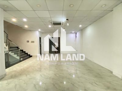 Rent 8 x18 meters of 3 floors, 400 M2 P.T.A.S.