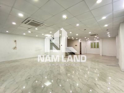 Rent 8 x18 meters of 3 floors, 400 M2 P.T.A.S.