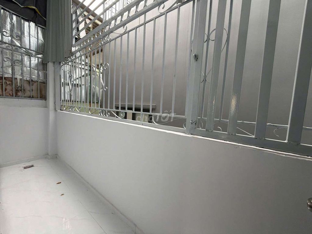 The Gò Vấp hotel is cheap.