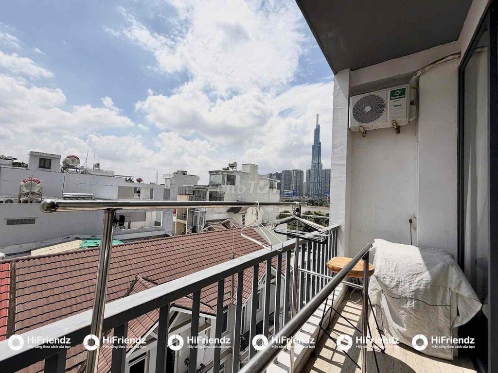 Rent the new Nguyễn Thượng Hiền balcony studio.