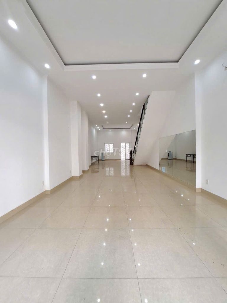 Rent the entire alleyway 80/5 B Trần Quang Diệu, 717 14, District 3.