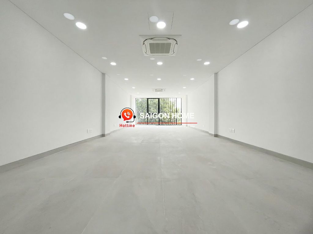 Six-story Lương Định Của-level office--