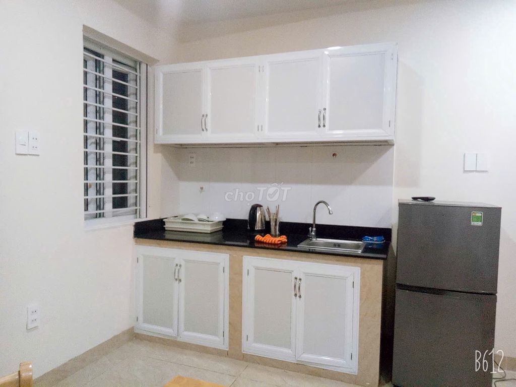Room 207c Central Mountain: 30 meters, elevator. 650 million a month