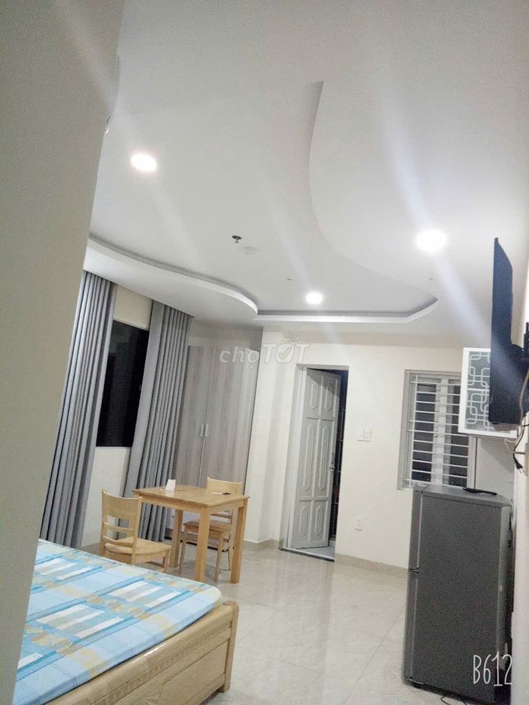 Room 207c Central Mountain: 30 meters, elevator. 650 million a month
