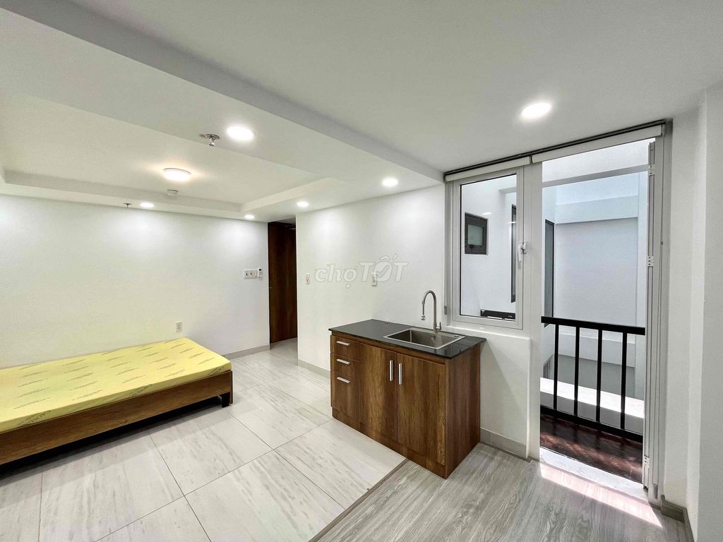 Nice, comfortable studio.