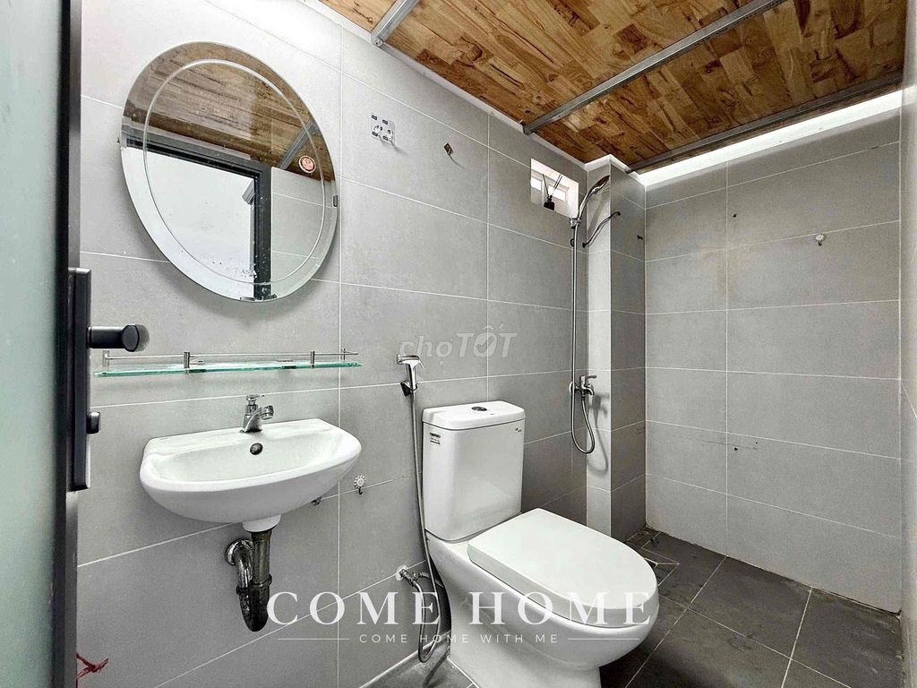 Rent a Studio Services apartment - The Heaven’s Window - The Bill-Server