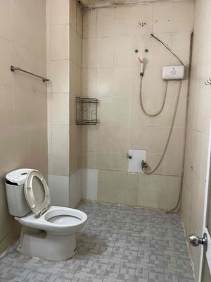 There are two rooms on the first floor. A toilet with a balcony on it. Four to five people.