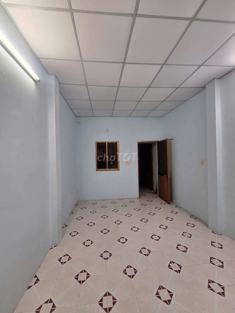 Rent a An Bình alley, 1894 6 District 5. Area 3.5 m 10 meters, configuration 1