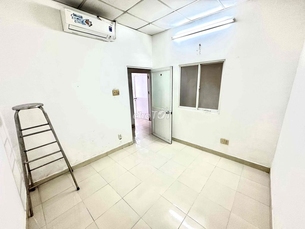 Nc Nguyễn Thượng Hiền 4 x 8 meters 1 .1 .1 floor 2 bedroom