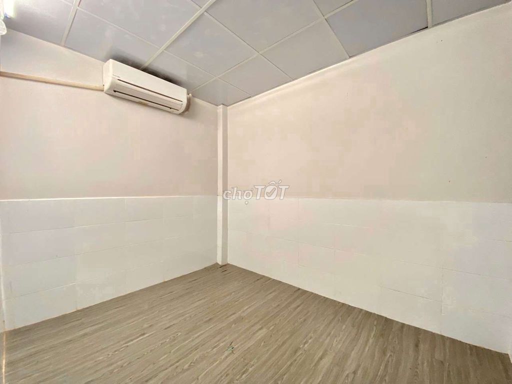 3 M Hoàng Hoa Thám 4 X20 M 4 bedrooms