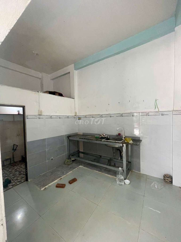8 meters Nguyễn Văn Khối - 5 x 6 meters - 1st floor suspended - 2 bedroom