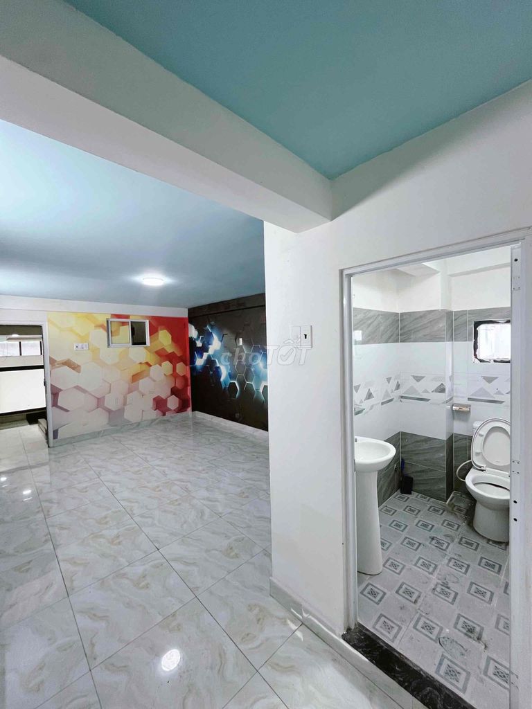 Rare!! A 1st Hồng Bàng 4 x 18 meters 5 bedroom 6 multi-million toilets