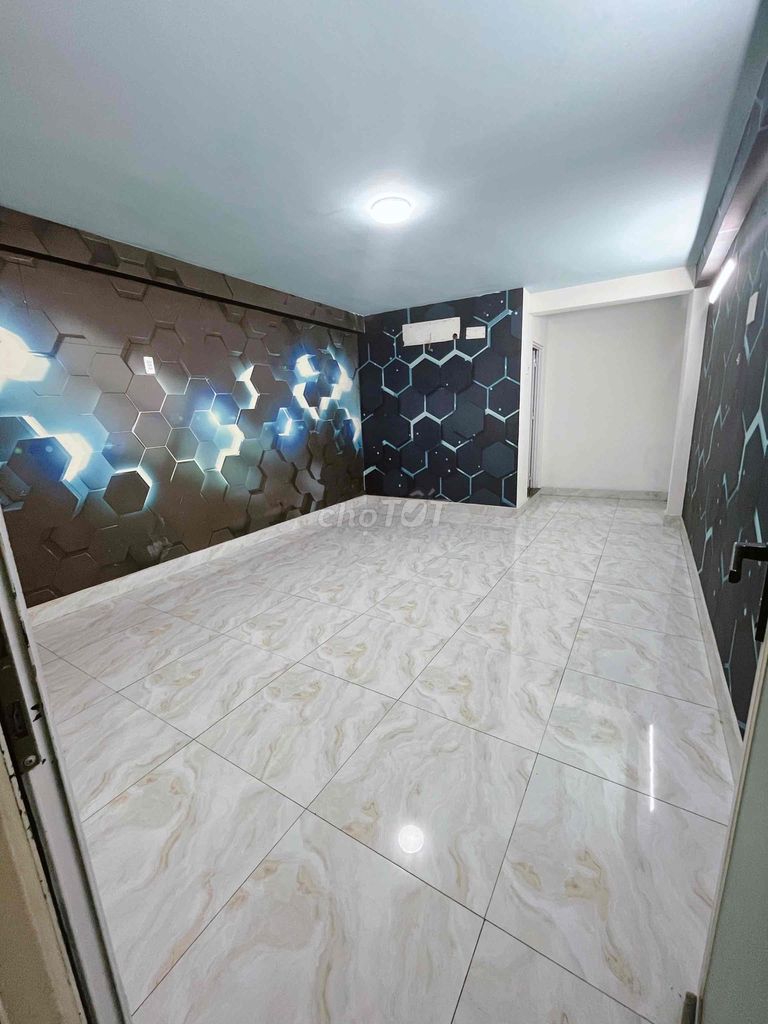 Rare!! A 1st Hồng Bàng 4 x 18 meters 5 bedroom 6 multi-million toilets