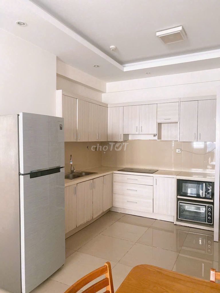 Rent the German apartment, 97 meters, 3 bedrooms, 2 full-on-one toilets 12 million.