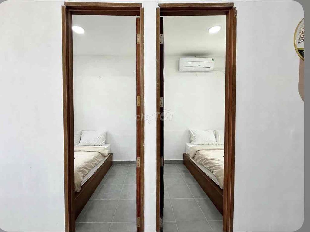 Rent a two-room apartment in the middle of a Dương Quảng Hàm street.