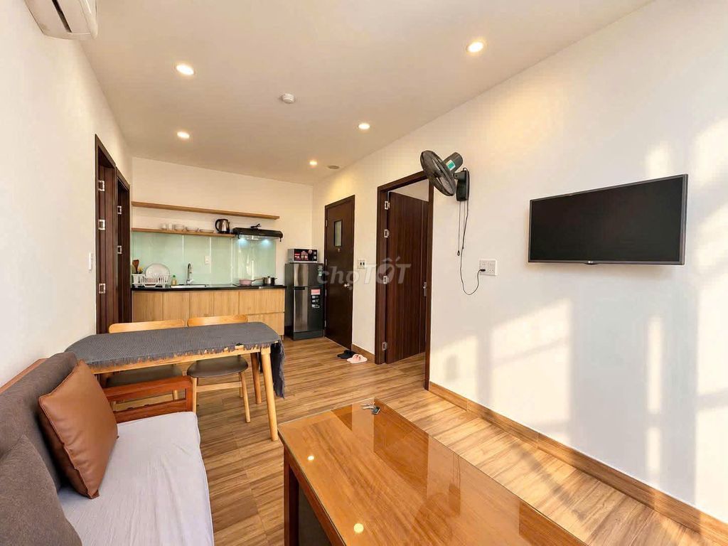 The balcony apartment. A super-striving view bedroom in Hoàng Sa District 1.