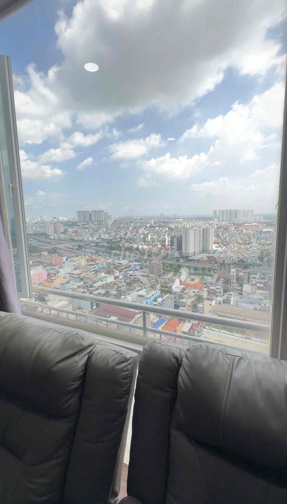 Rent the Tản Đà penthouse District 5 - 220 M2 - 4 bedrooms