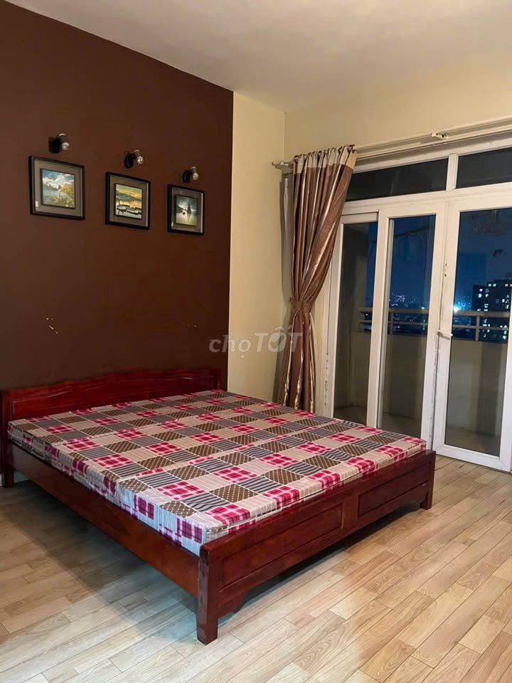 Rent C/c Harmona,Trương Công Định for renting three bedrooms, 16 million furniture.