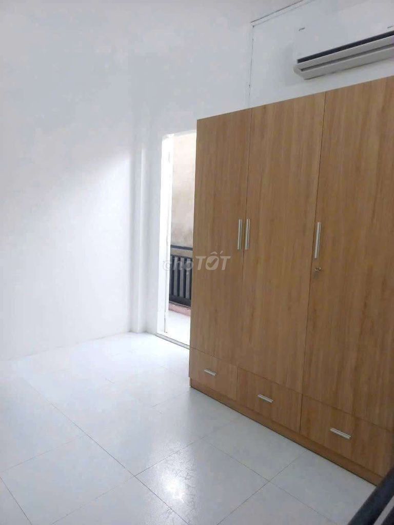 Alley 672 Huỳnh Tấn Phát (near kcx)