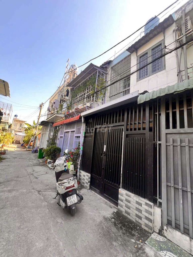 Renting 5 million alleys. 3-012.