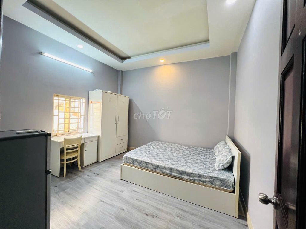 Renting a cheap hotel room from 1 million7