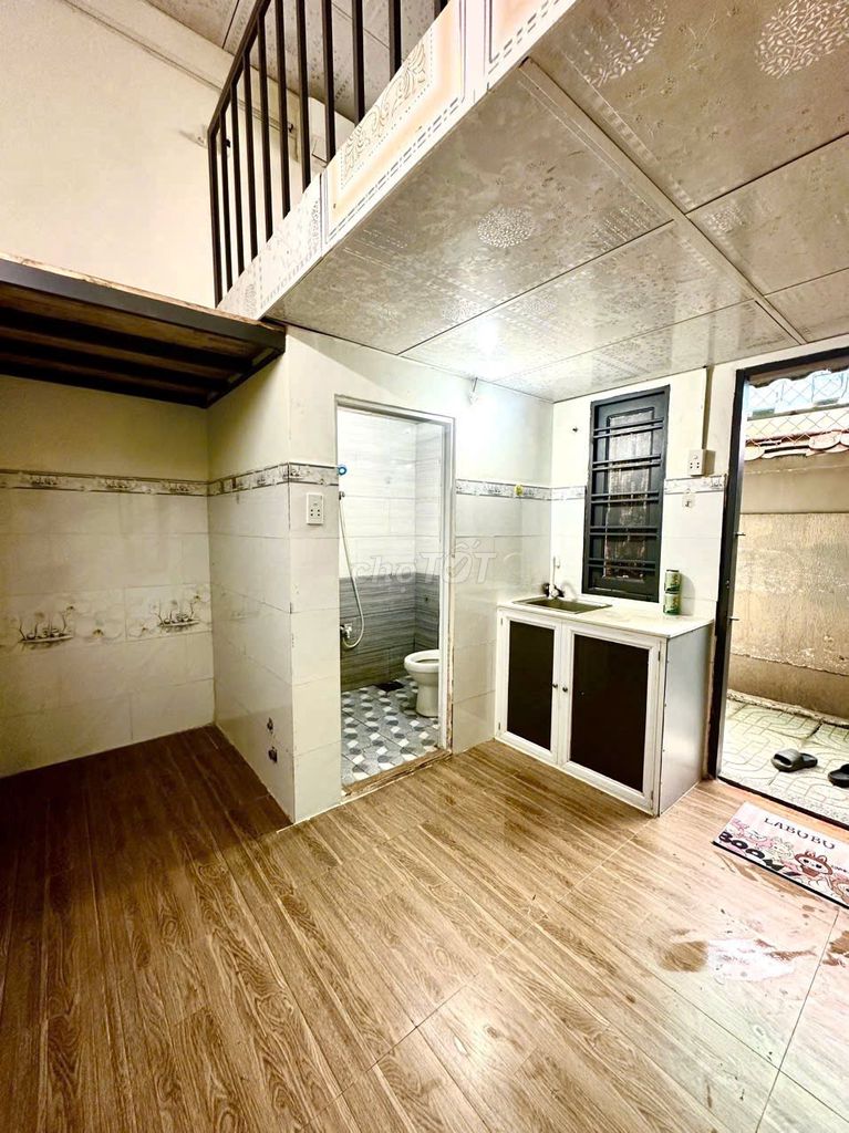 Renting a cheap hotel room from 1 million7