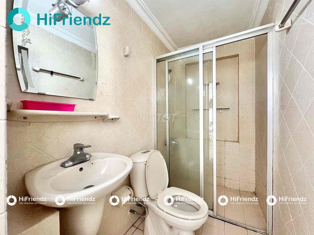 Rent a balcony studio full interior right on F board of 3rd.