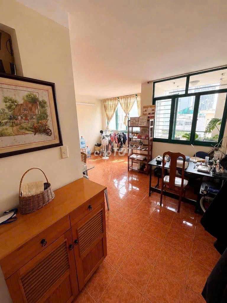 Rent Tân Cảng-- Near Landmark 81, near District 1.