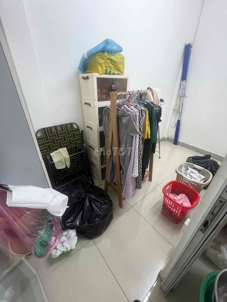 Twelve million milligrams in front of Phạm Thế Hiển. a multi-industrial business position