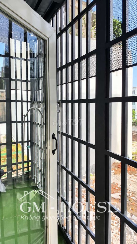 The apartment is 30 meters, the balcony, Full Seven, right at Đặng Thùy Trâm.