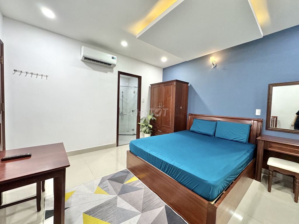 The new apartment is Hoàng Sa, by the side of the coast.
