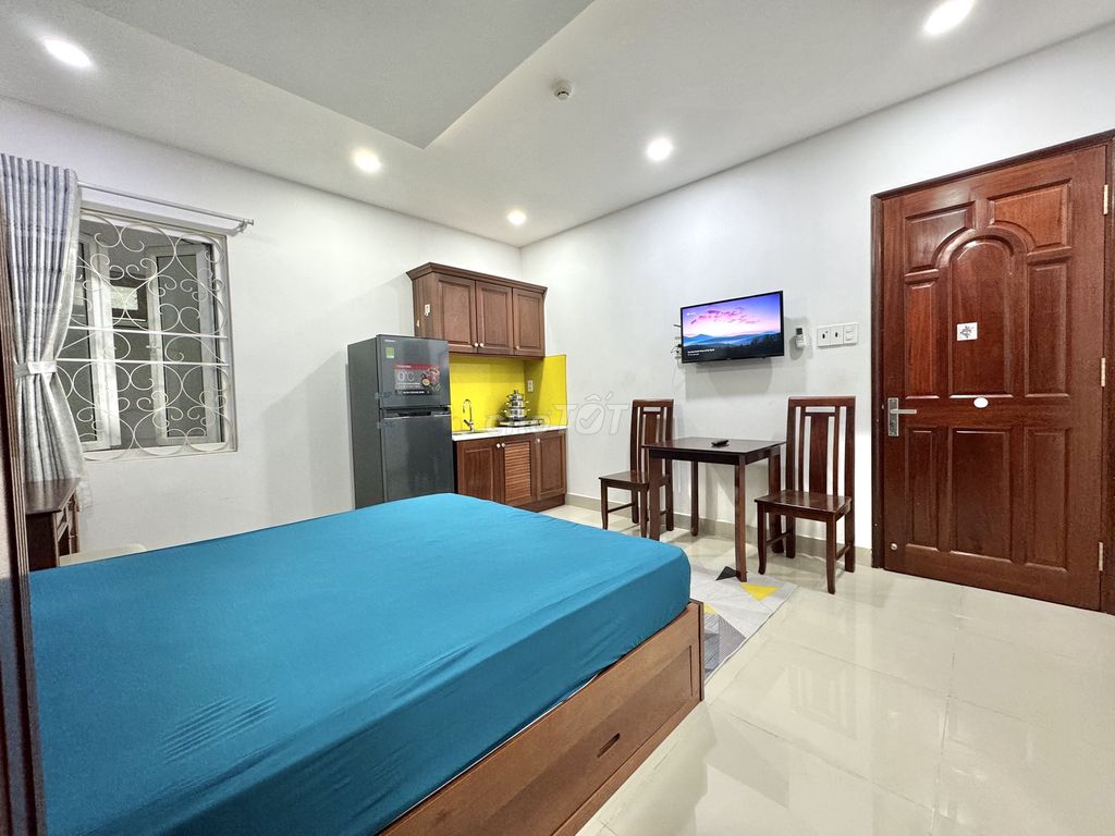 The new apartment is Hoàng Sa, by the side of the coast.