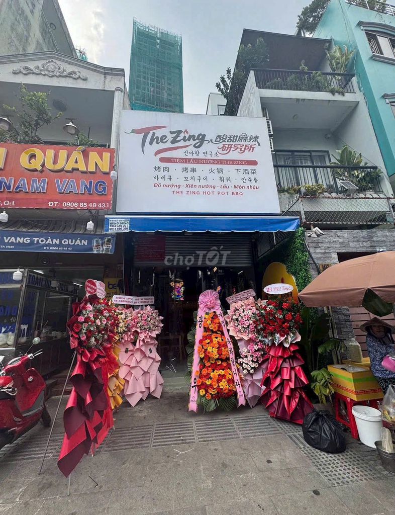 Renting cash houses 101 detectives, District 1 – 4.2 X18 M - for 50 million.