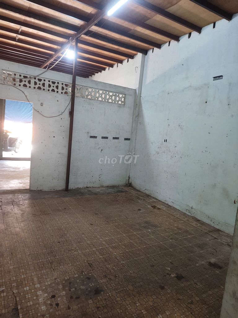 Rent a warehouse or a house
