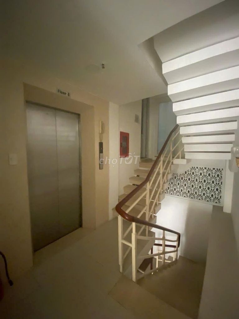 rent an area: 4 X20 M Nguyễn Công Trứ, ph Nguyễn Thái Bình District 1