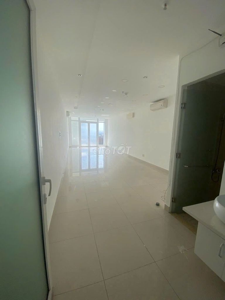 rent an area: 4 X20 M Nguyễn Công Trứ, ph Nguyễn Thái Bình District 1