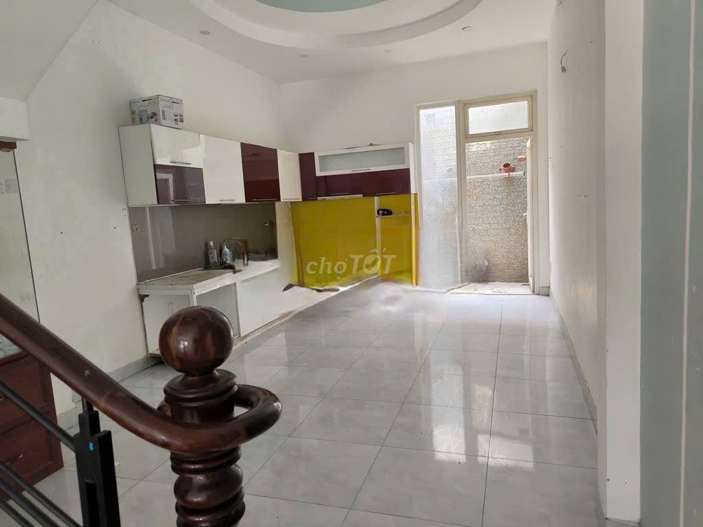 Rent Bình Thành - 4 floors - 4 meters x 25 m - truck lane - only 9 million