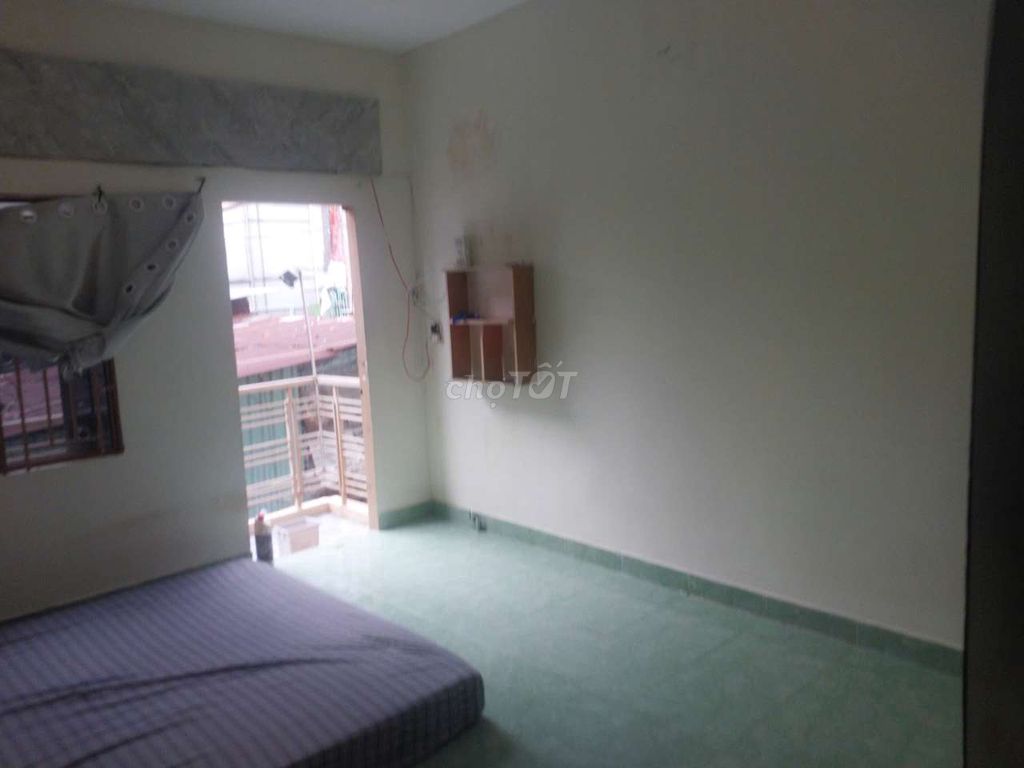 Rent the whole house a two-room house.