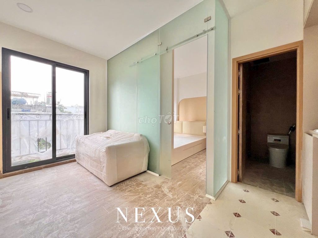 Rent the apartment a basic interior bedroom - near the high-tech area.