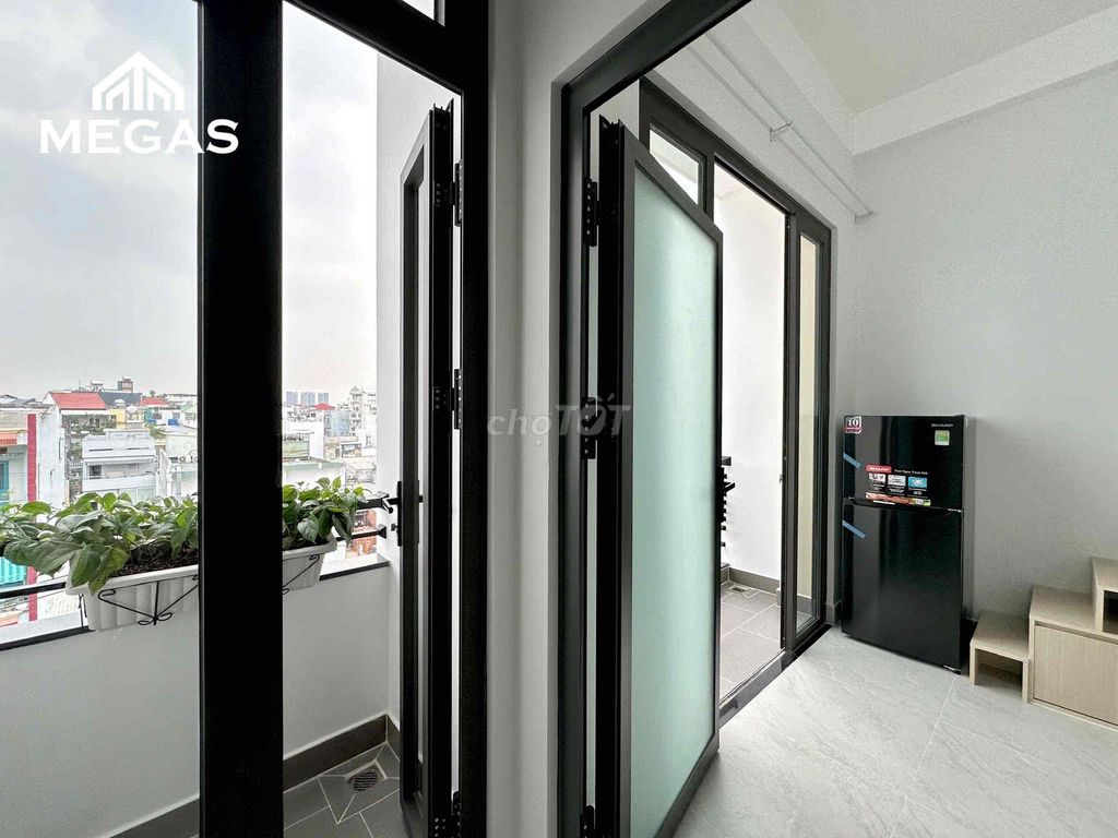 The service apartment - low cost of 2 meters balcony - full interior right cvpm Tô Ký