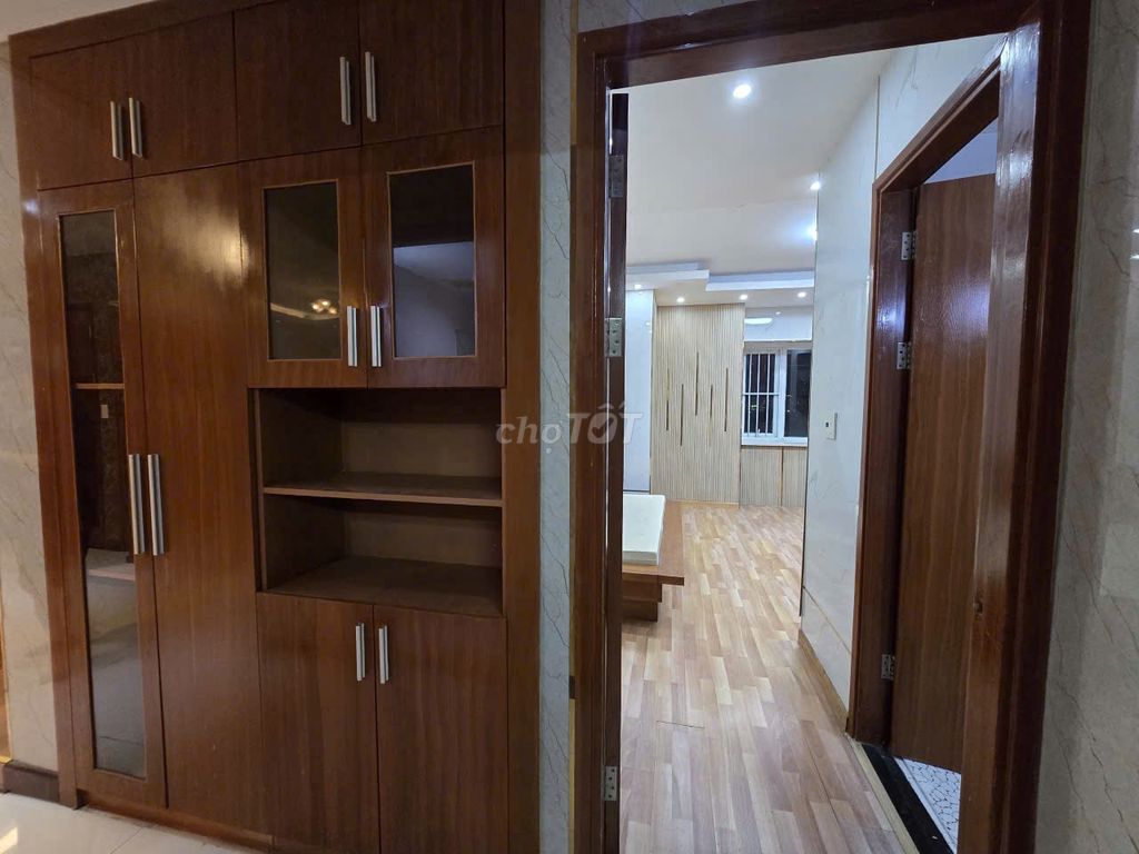 Lữ Gia Plaza-Thirst 11 Corner 2 Acts Department 109 meters2, 3 bedrooms cost 14 million a month Full interior