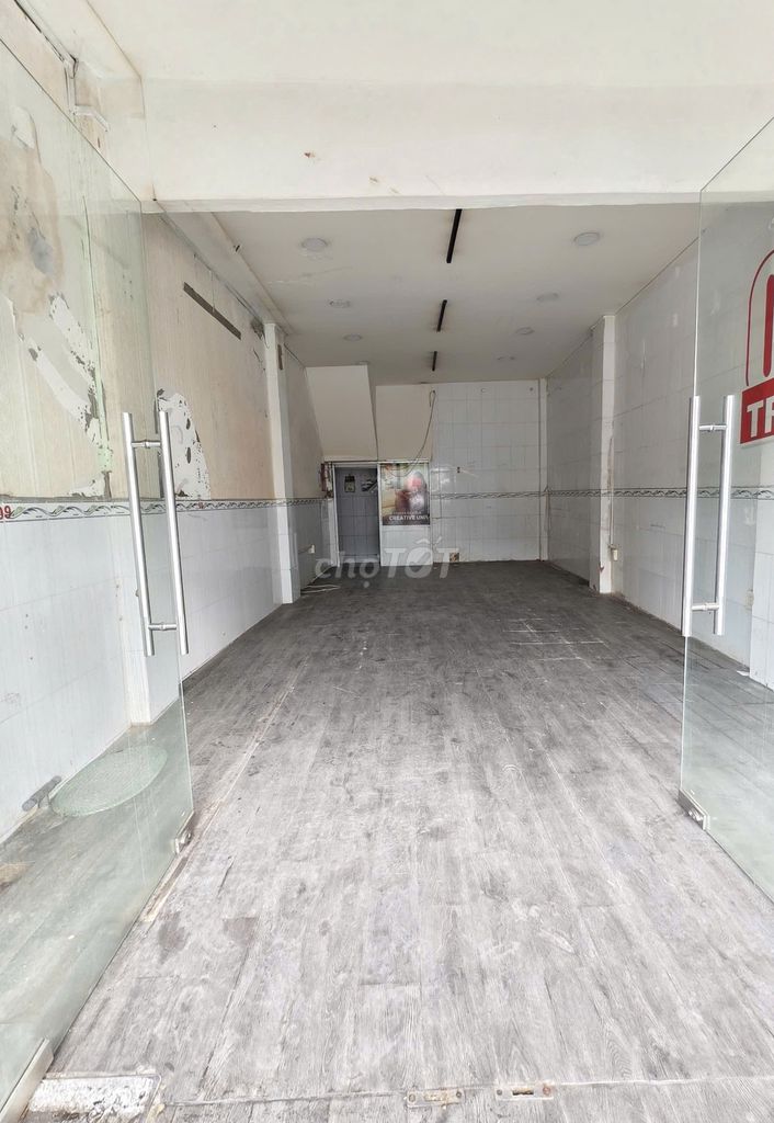 Cash. 4 x 15 m. 2 L. 3 bedroom 15 million